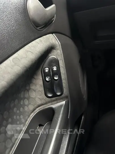 FIESTA 1.6 8V FLEX 4P MANUAL