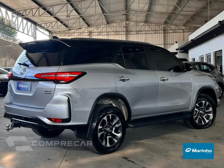 HILUX SW4 2.8 D-4D TURBO DIESEL SRX PLATINUM 4X4