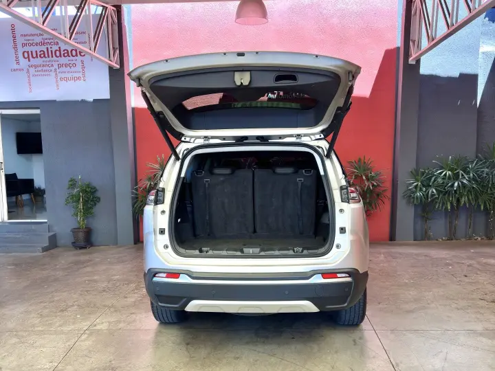 COMMANDER 1.3 T270 TURBO FLEX LIMITED AT6