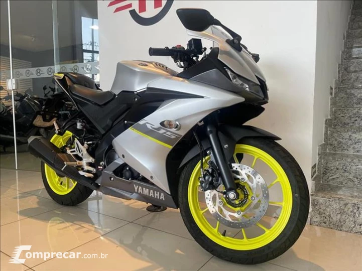 YZF R15