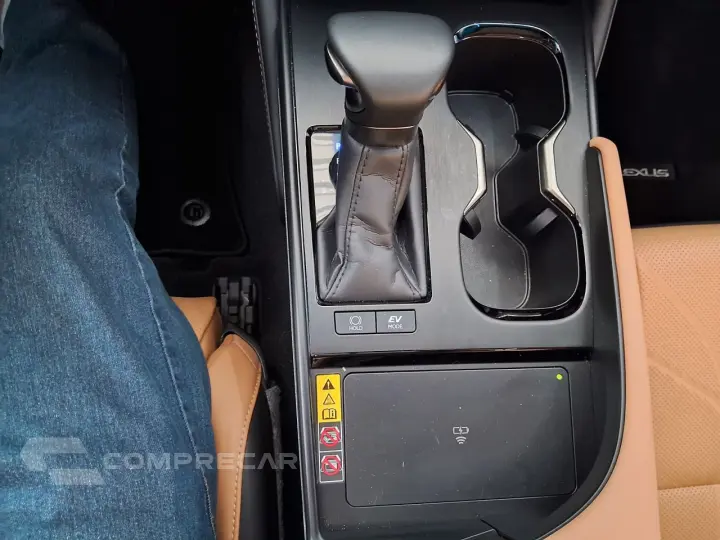 ES 300 H 2.5 16V 4P LUXURY HÍBRIDO AUTOMÁTICO CVT