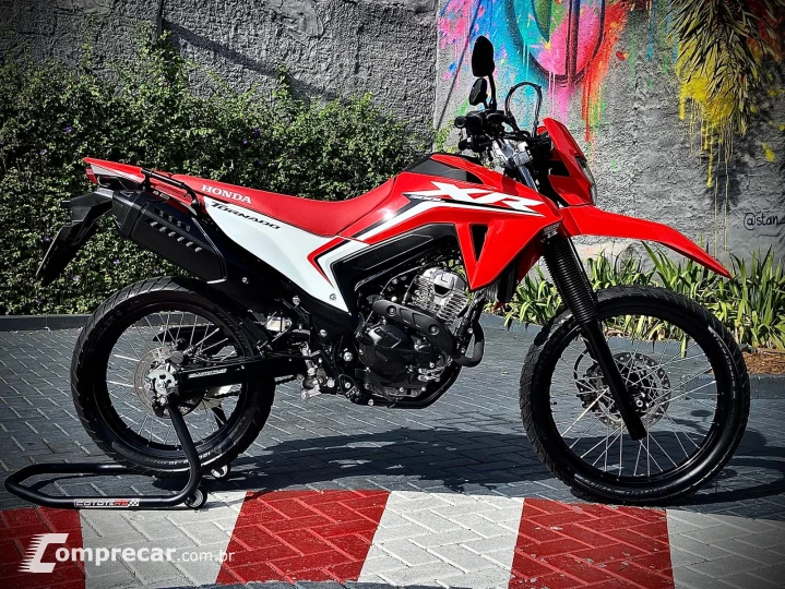 XR 300L TORNADO