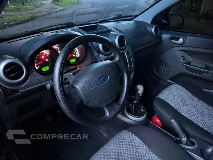 FIESTA 1.6 MPI Class Hatch 8V