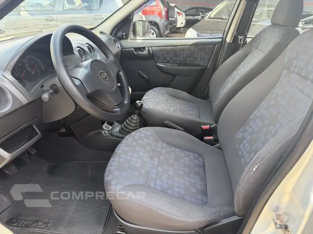 PRISMA - 1.4 MPFI JOY 8V 4P MANUAL