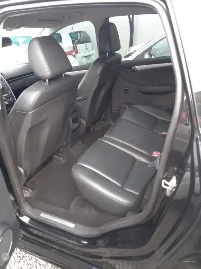 B 180 1.7 4P AUTOMÁTICO