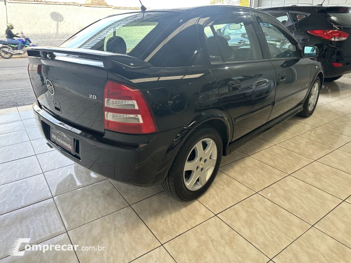 ASTRA 2.0 MPFI Advantage 8V