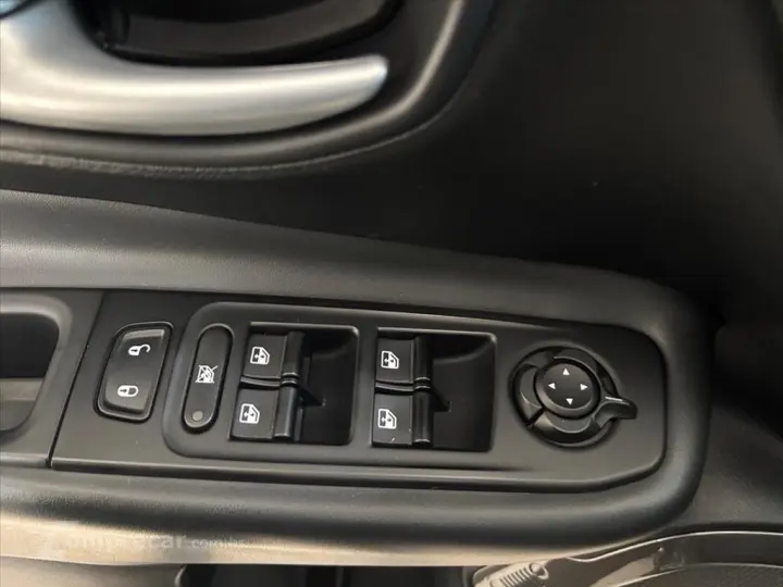 RENEGADE 1.3 T270 TURBO FLEX SPORT AT6