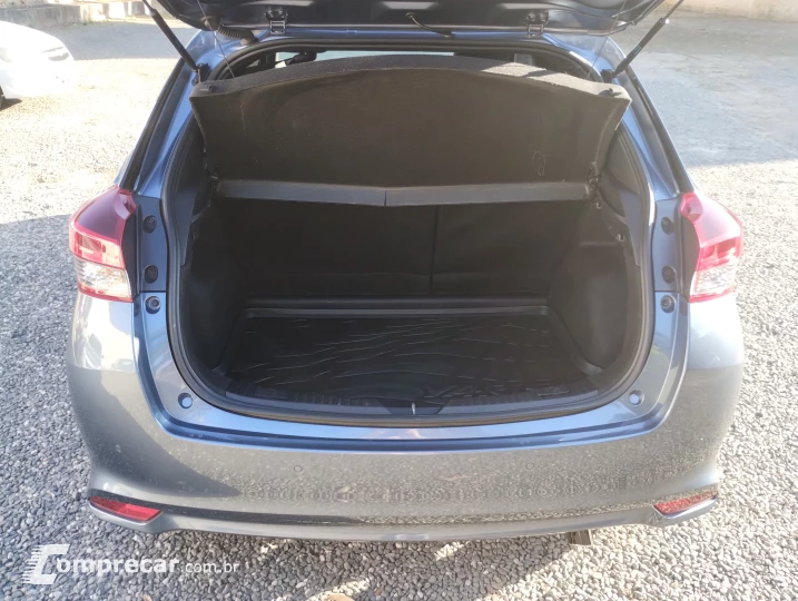 YARIS 1.5 16V XLS