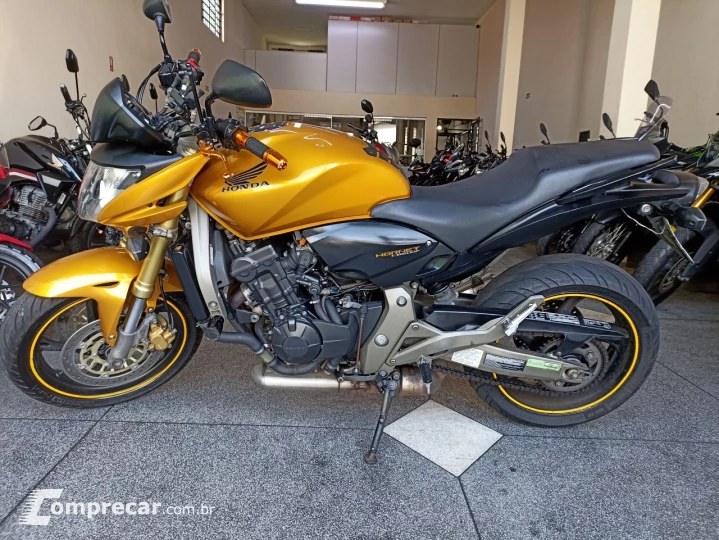 CB 600F HORNET
