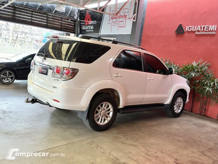 HILUX SW4 2.7 SR 7 LUGARES 4X2 16V FLEX 4P AUTOMÁTICO