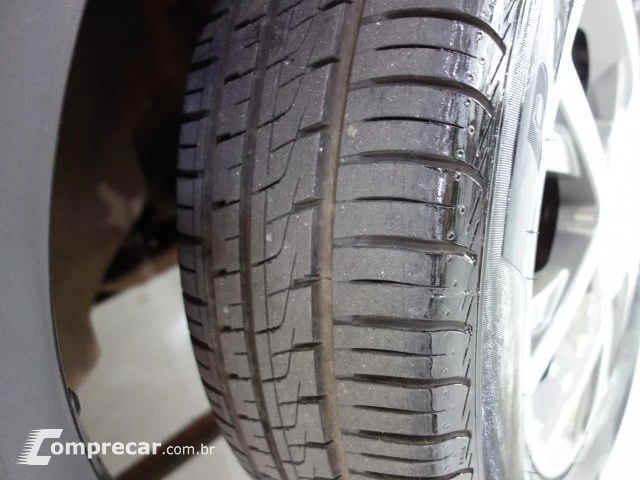 CROSS UP - 1.0 TSI 12V 4P MANUAL