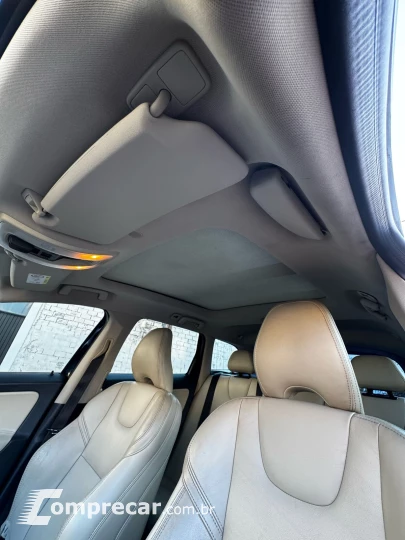 XC60 2.0 T5 Momentum