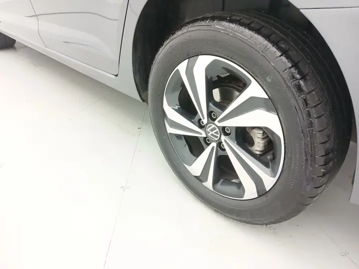 VIRTUS 1.0 12V 200 TSI COMFORTLINE FLEX AUTOMÁTICO