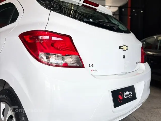 ONIX - 1.4 MPFI LT 8V 4P MANUAL