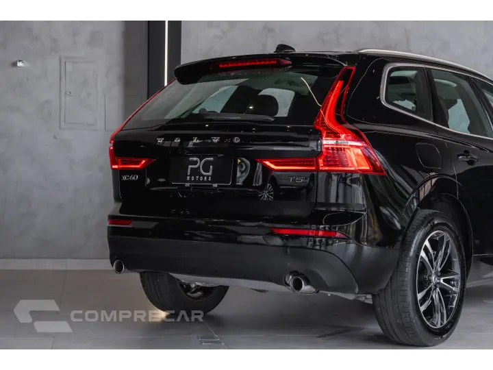 XC60 2.0 T5 GASOLINA MOMENTUM AWD GEARTRONIC