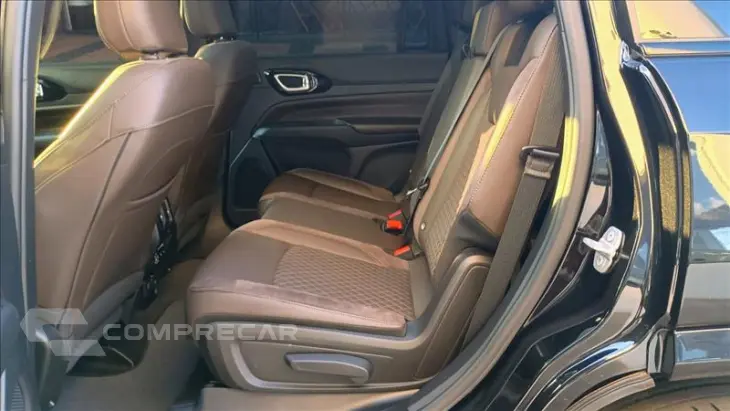 COMMANDER 1.3 T270 Turbo Overland