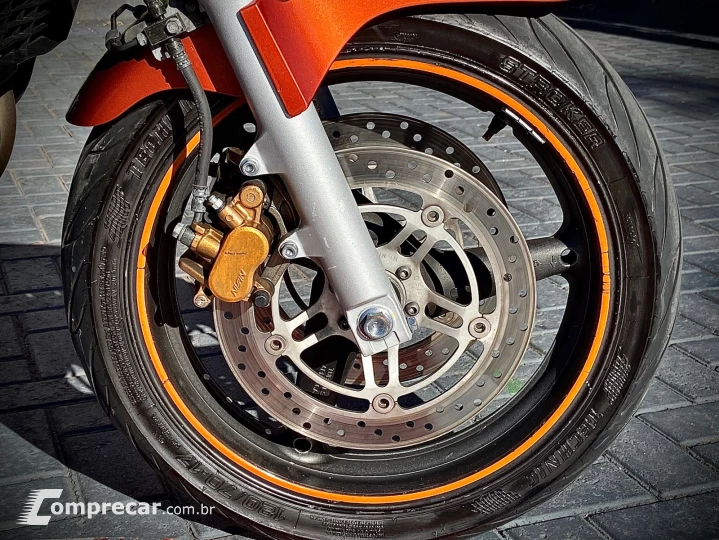 CB 600F HORNET