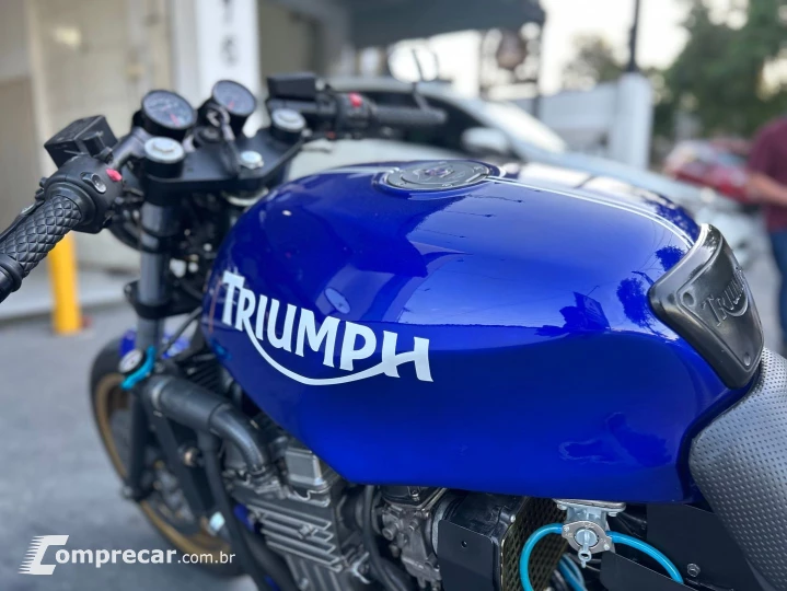Trophy 1200