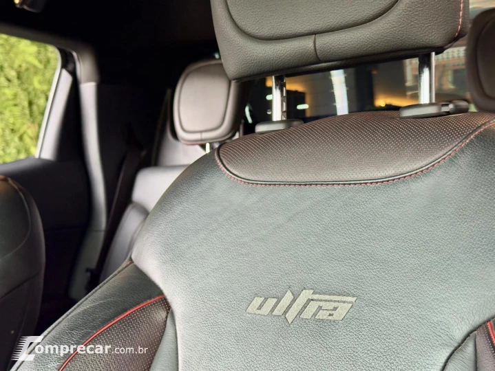 TORO 2.0 16V Turbo Ultra 4WD