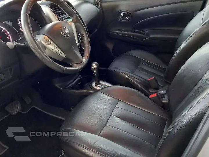 Versa 1.6 16V Flexstart Unique 4P Xtronic
