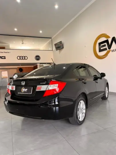 Civic Sedan LXS 1.8/1.8 Flex 16V Aut. 4p