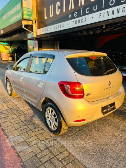 SANDERO 1.6 Expression 8V Hi-torque