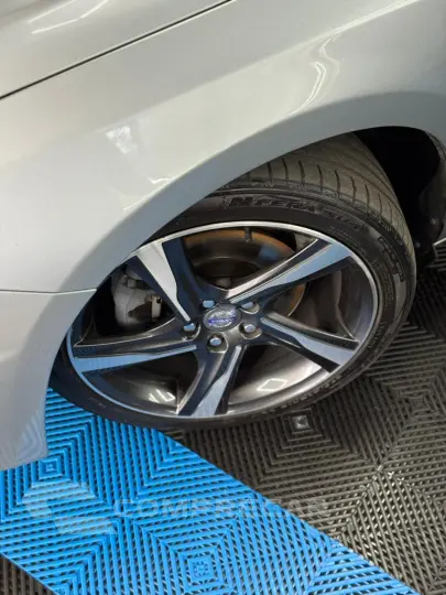V60 2.0 T5 R Design Turbo