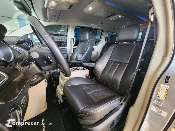 TOWN & COUNTRY 3.6 Touring V6 24V