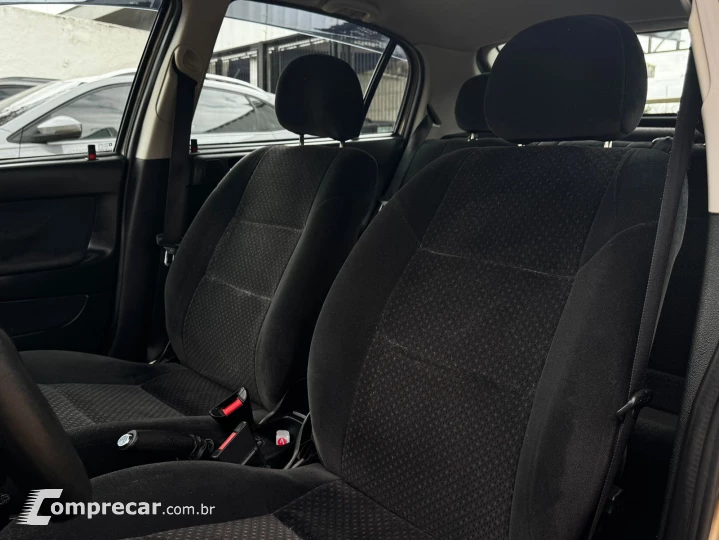 ASTRA 2.0 MPFI Advantage 8V