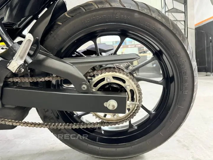 Fazer 250