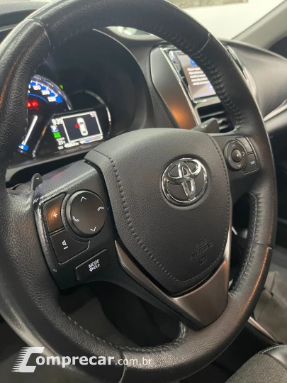 YARIS 1.5 16V Sedan XS Connect