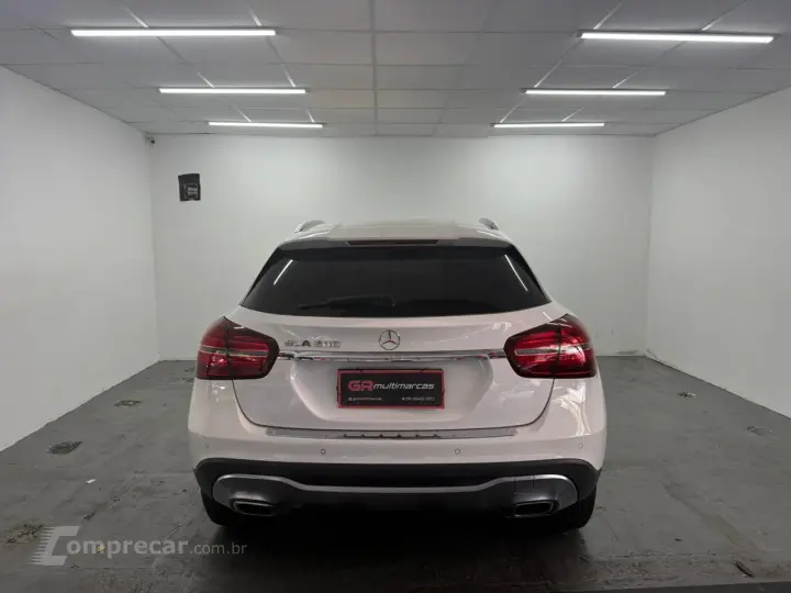 GLA 200 Advance 1.6/1.6 TB 16V Flex Aut.