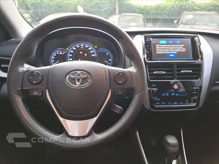 YARIS 1.5 16V FLEX SEDAN XL PLUS CONNECT MULTIDRI