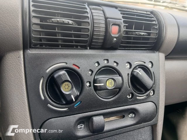 CLASSIC - 1.0 MPFI LS 8V 4P MANUAL