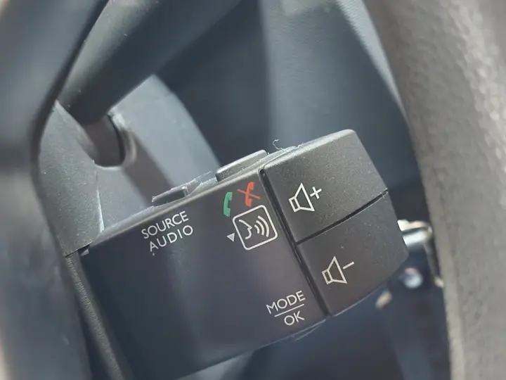 LOGAN Zen Flex 1.0 12V 4p Mec.