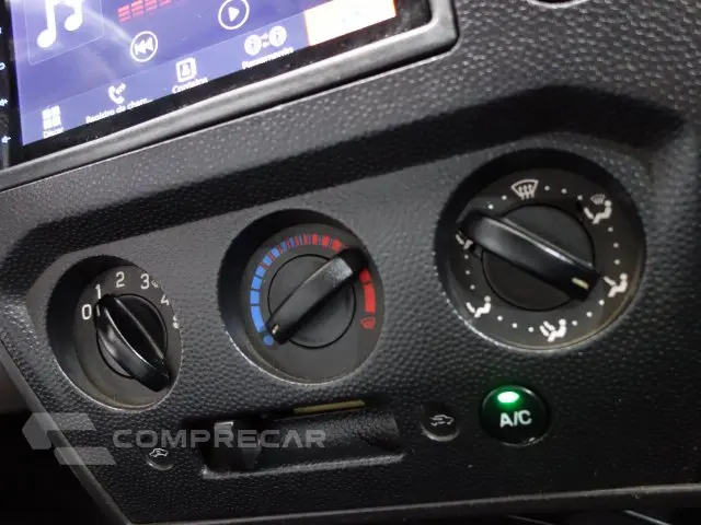FIESTA SEDAN - 1.0 ROCAM SEDAN 8V 4P MANUAL
