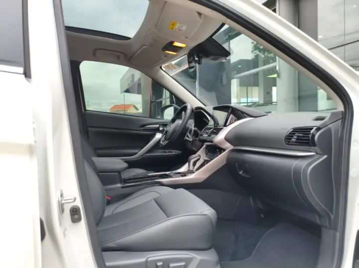 ECLIPSE CROSS 1.5 Mivec Turbo Hpe-s S-awc