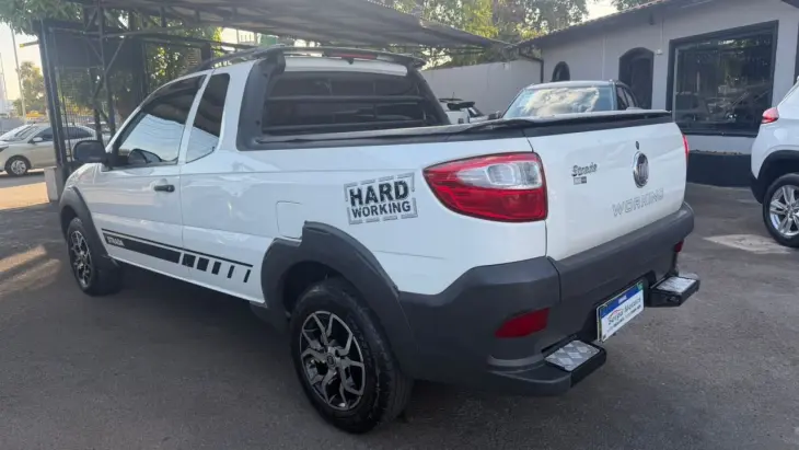 Strada 1.4 FLEX HARD WORKING CABINE ESTENDIDA