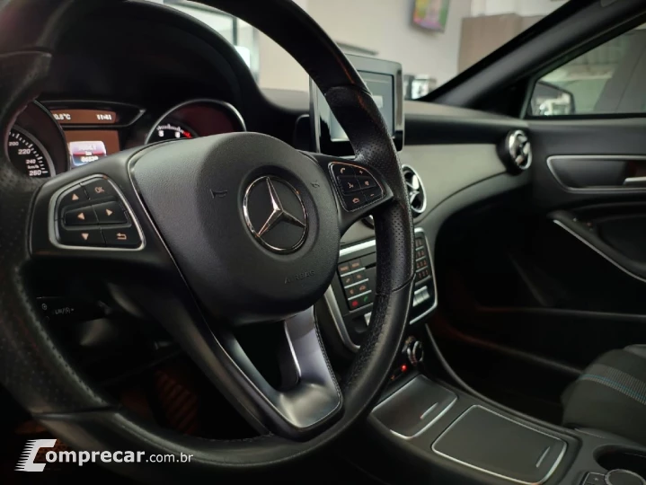 CLA 200 1.6 VISION 16V FLEX 4P AUTOMATICO