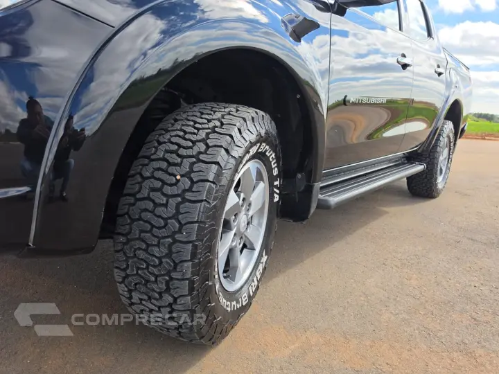 L200 TRITON 2.4 16V TURBO DIESEL SPORT HPE CD 4P 4X4 AUTOMÁT