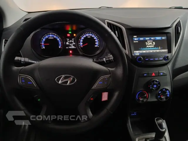 HB20S - 1.6 COMFORT PLUS 16V 4P AUTOMÁTICO