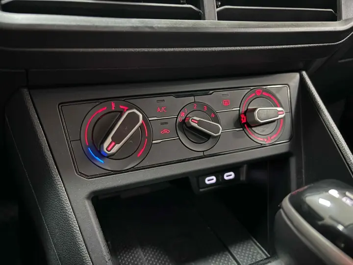 NIVUS 1.0 200 TSI TOTAL FLEX COMFORTLINE AUTOMÁTICO