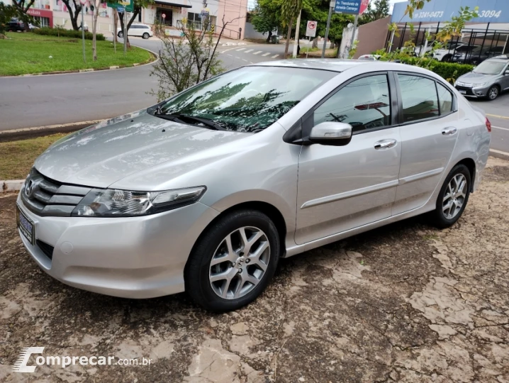 CITY 1.5 EX Sedan 16V