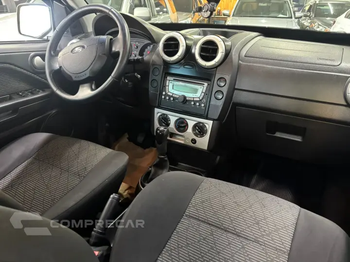 EcoSport XLT FREESTYLE 1.6 Flex 8V 5p