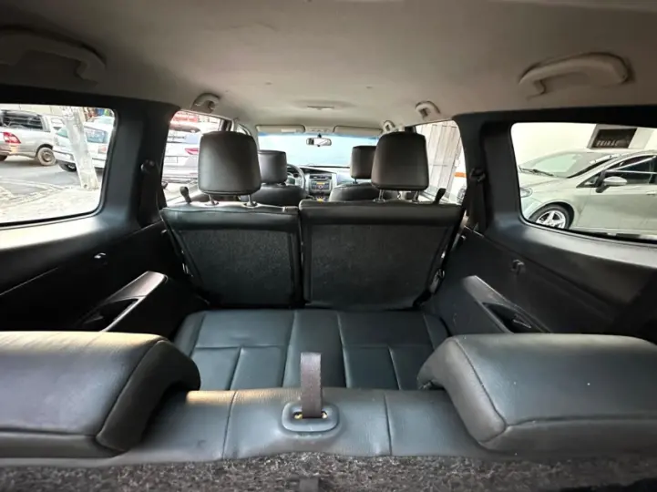 GRAND LIVINA 1.8 SL 16V