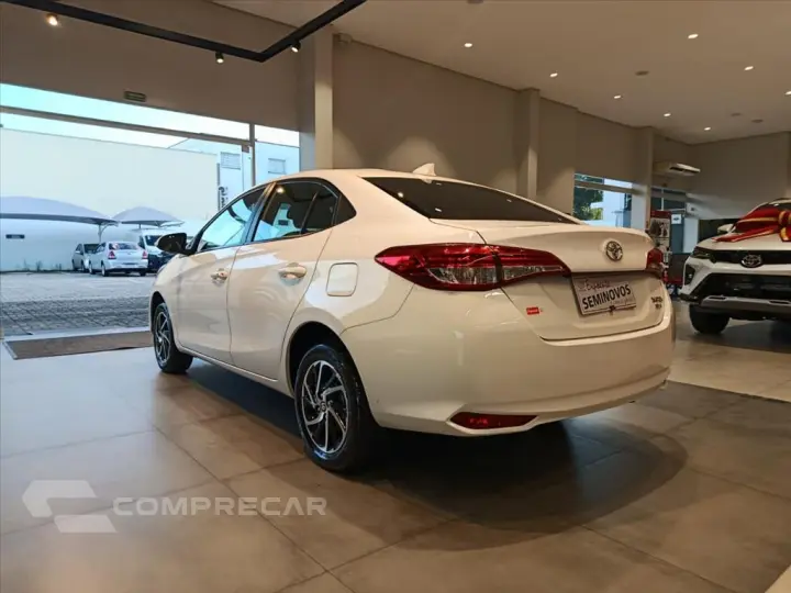 YARIS 1.5 16V FLEX SEDAN XLS CONNECT MULTIDRIVE