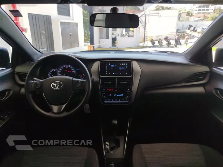 YARIS 1.5 16V XL