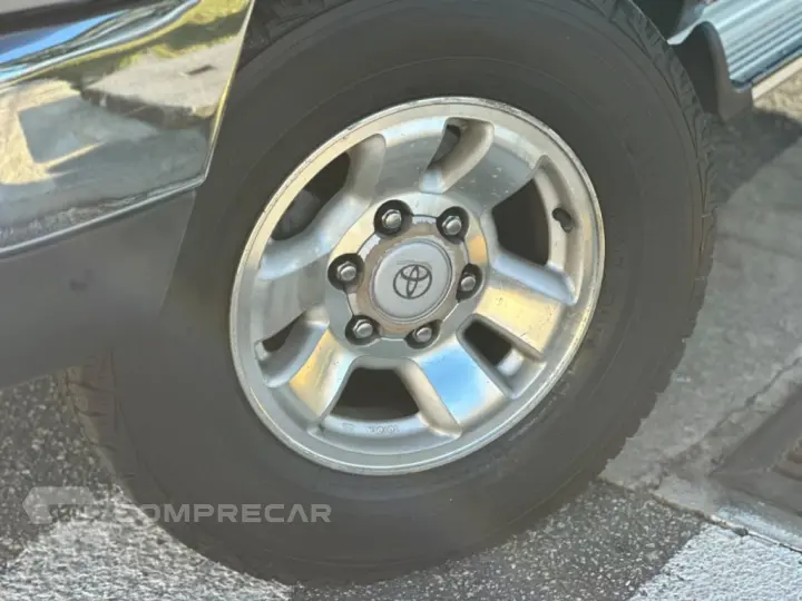 HILUX SW4 2.7 4X4 16V GASOLINA 4P MANUAL