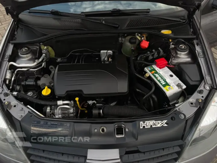 CLIO 1.0 AUTHENTIQUE 16V HI-FLEX 2P MANUAL