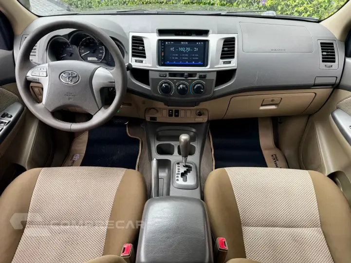 HILUX SW4 2.7 SR 4X2 16V